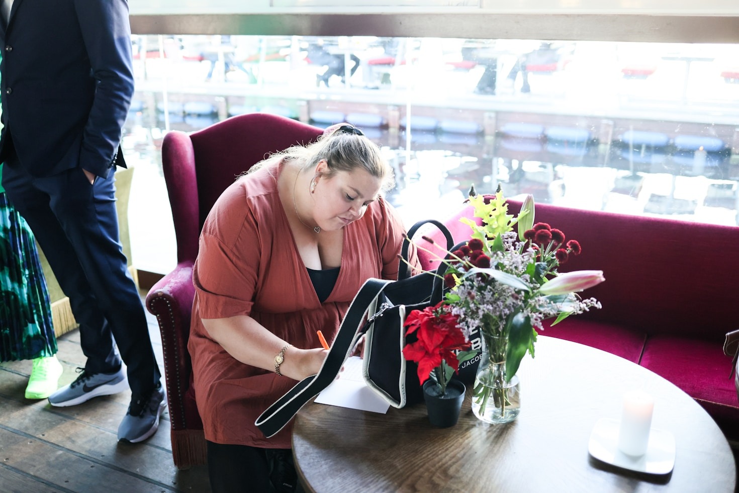 How to Create a Cozy Family Space on a Budget